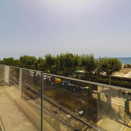 Apartament Vivalidays Apartour - *